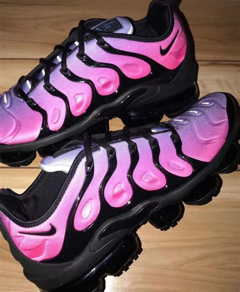 nike vapormax plus lila schwarz damen|VaporMax Plus shoes.